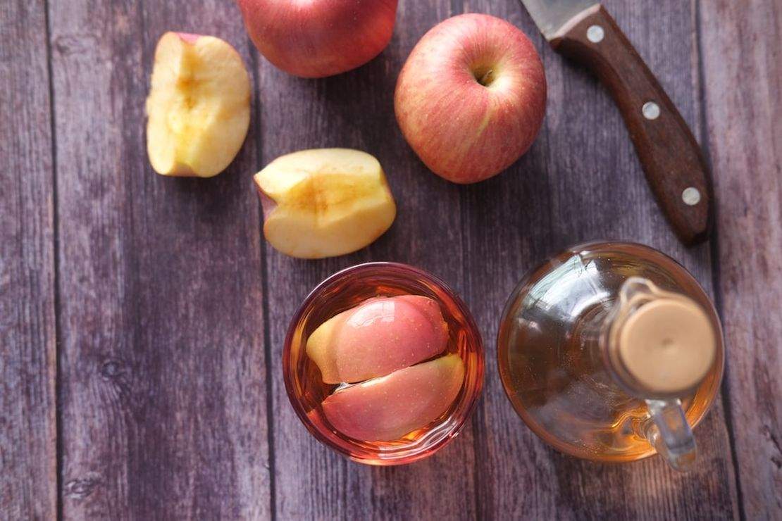 Jakie ma właściwości i jak stosować ocet jabłkowy?